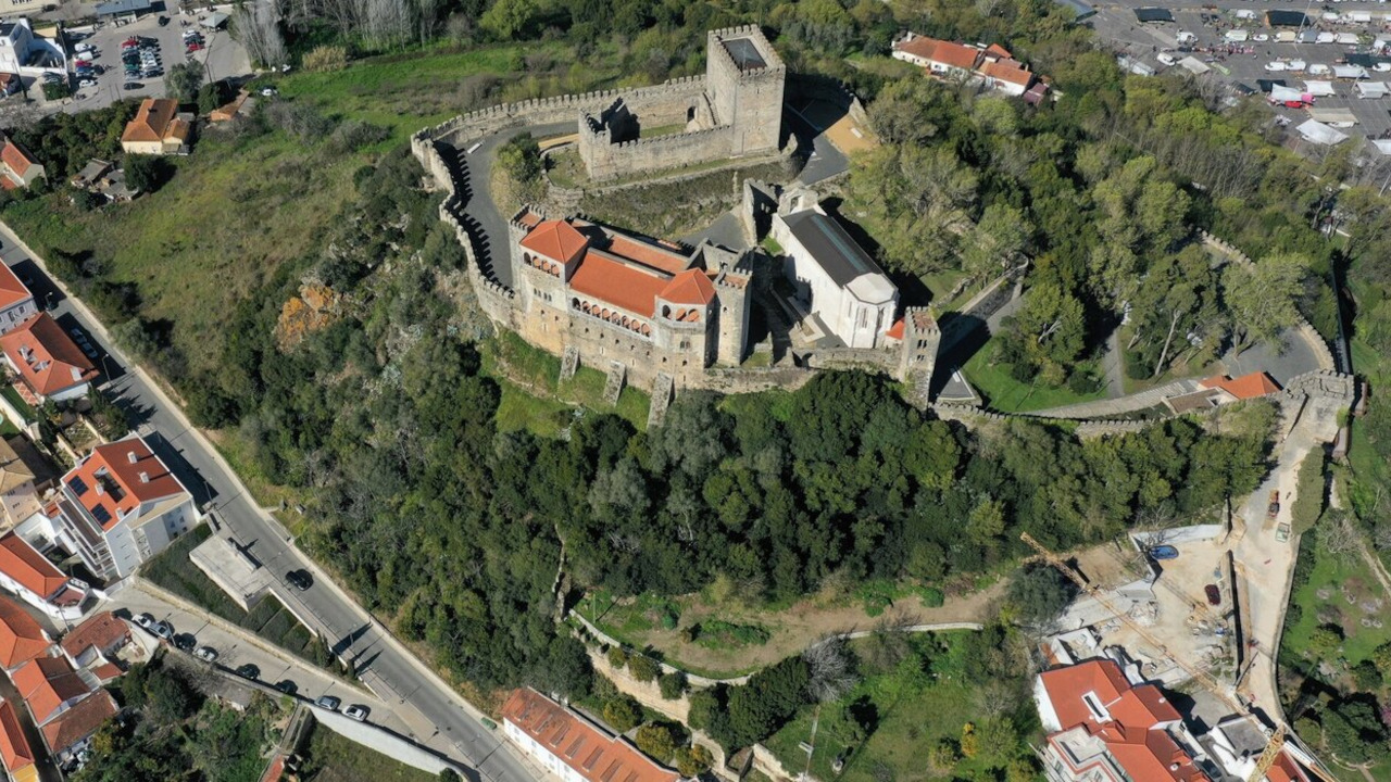 A cidade de Leiria faz-se representar na Feira deste ano