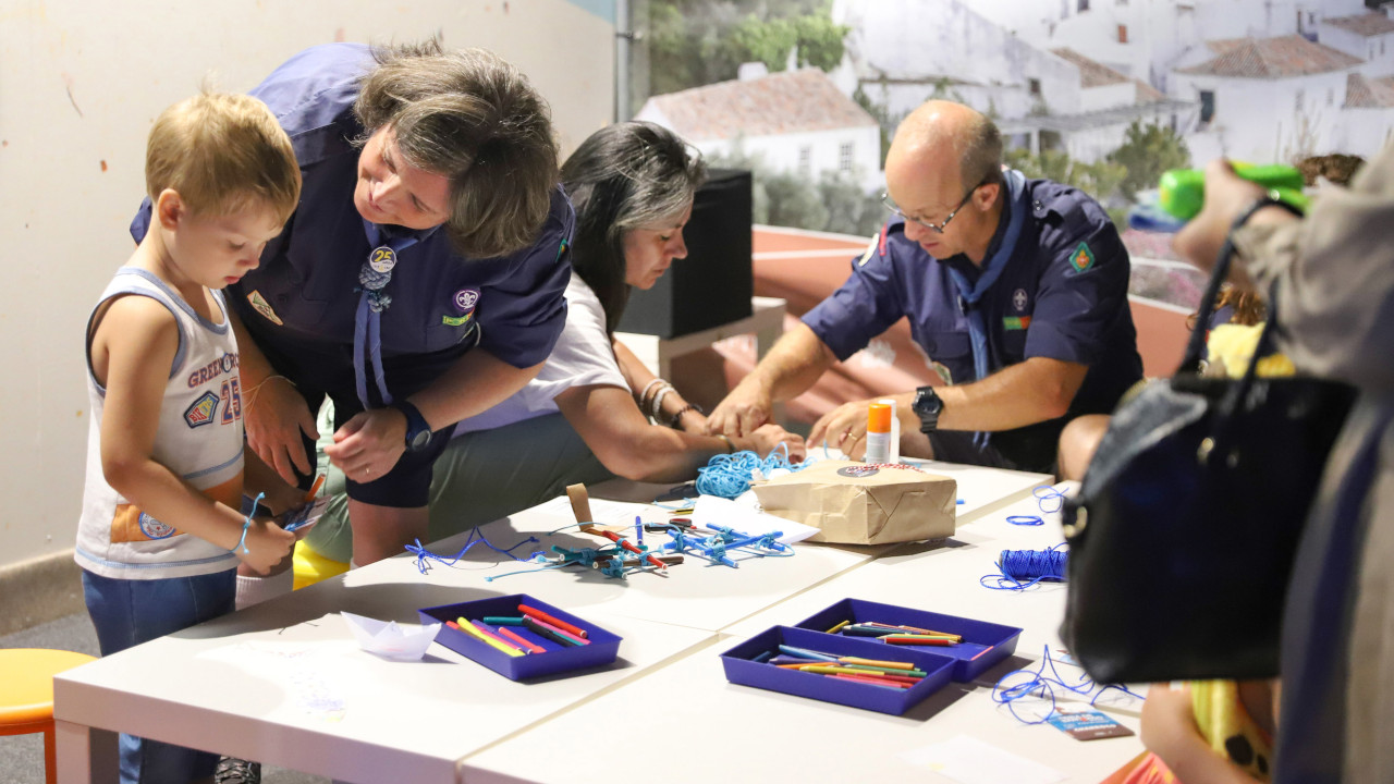 Pulseiras permitem identificar os mais pequenos na Feira
